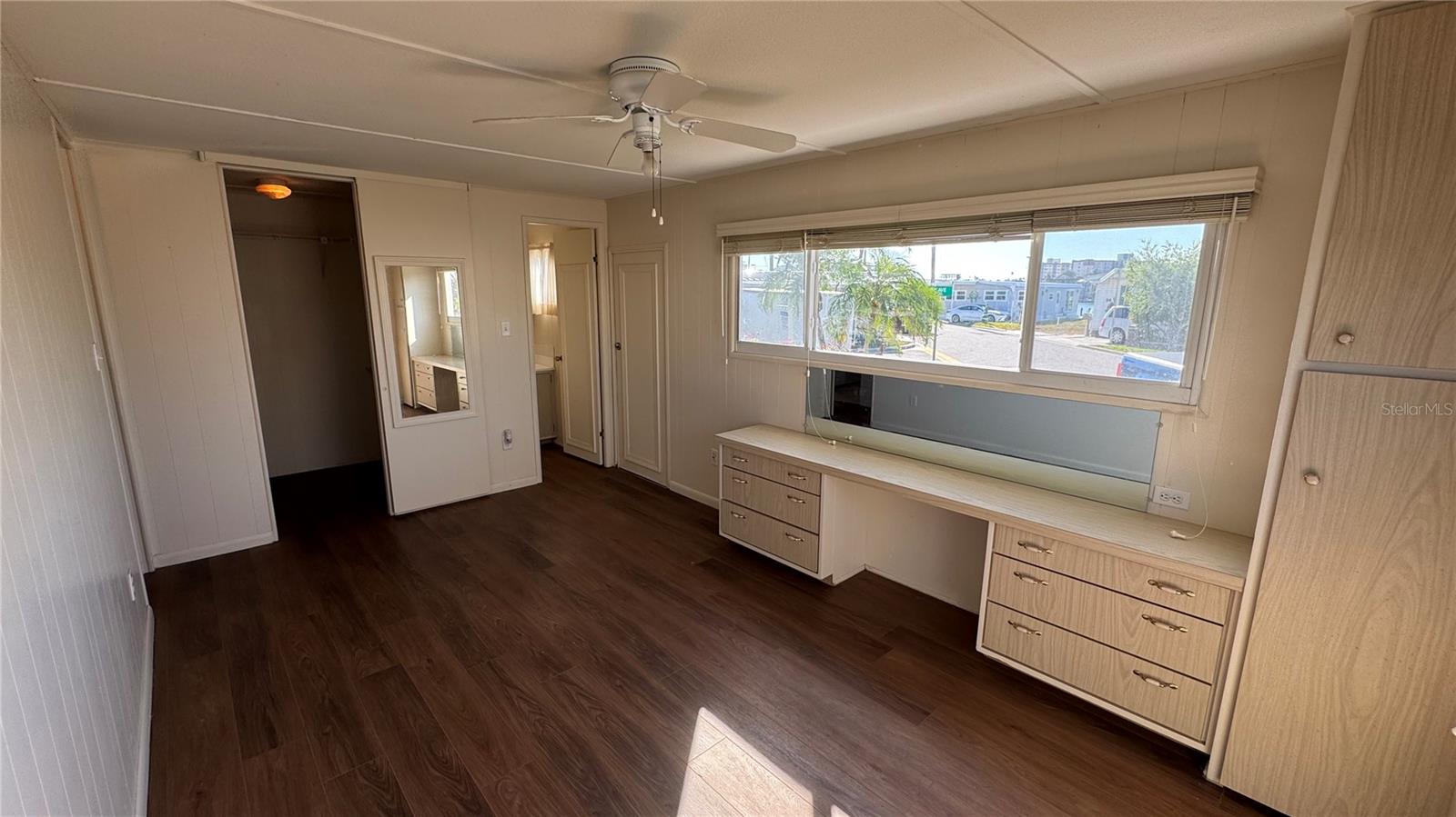 HARBOR LIGHTS MHP CO-OP - Residential