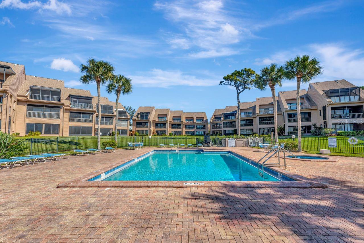 WINDRUSH NORTH-II CONDO - Residential