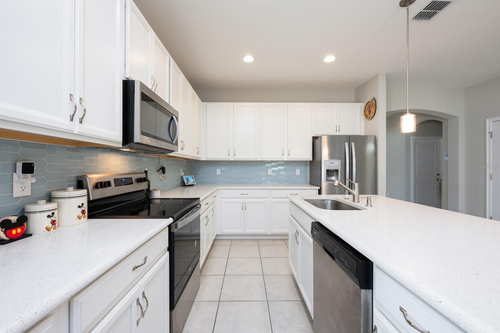 FERNANDA PLACE PH 2 - Residential