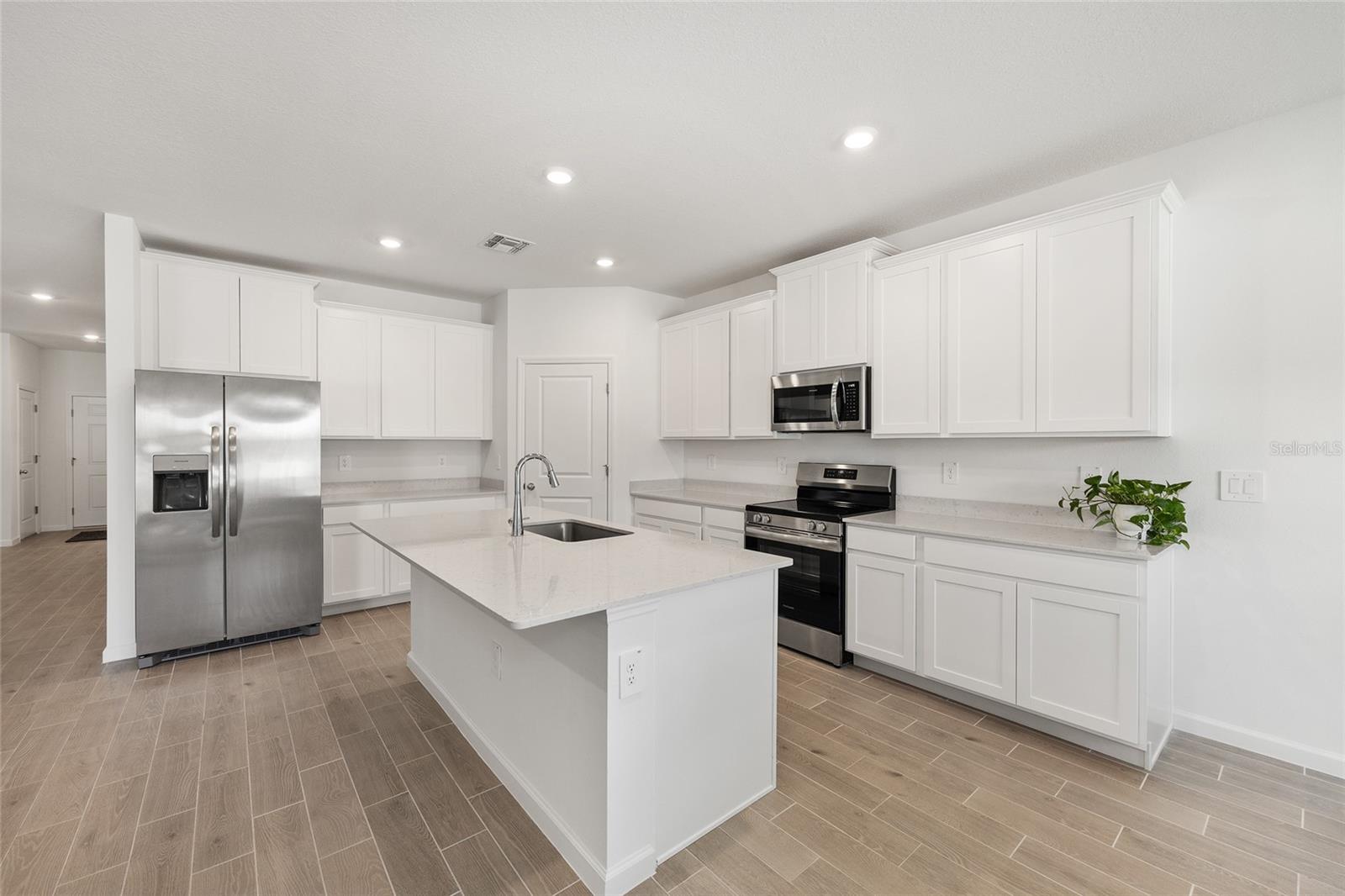 PIONEER RANCH - Residential