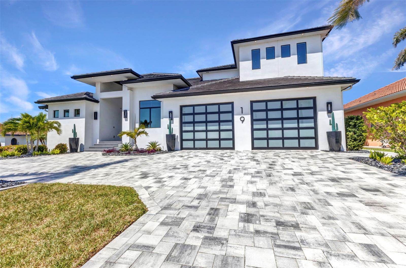 19 SABAL DRIVE