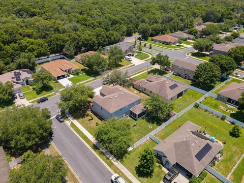 A home in DELAND