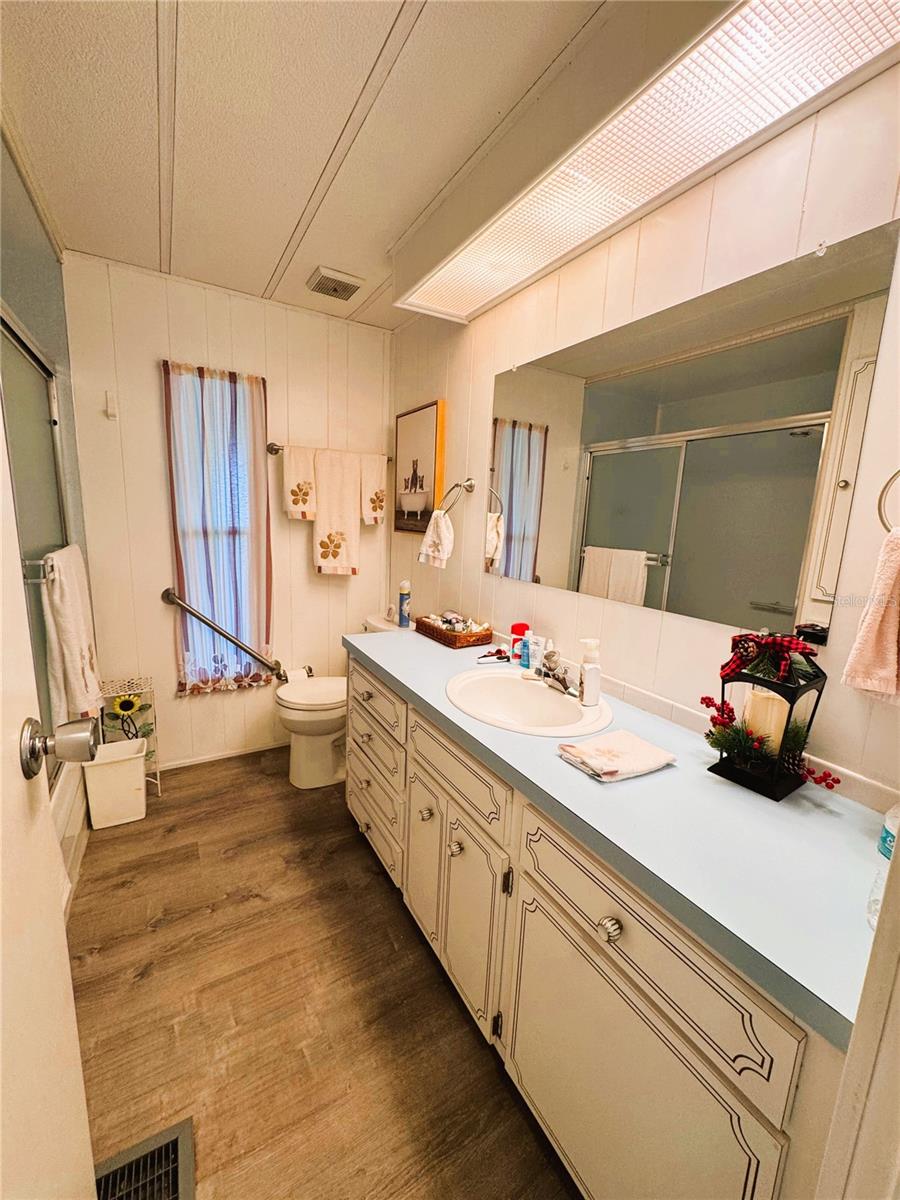 HAWTHORNE AT LEESBURG A COOP - Residential