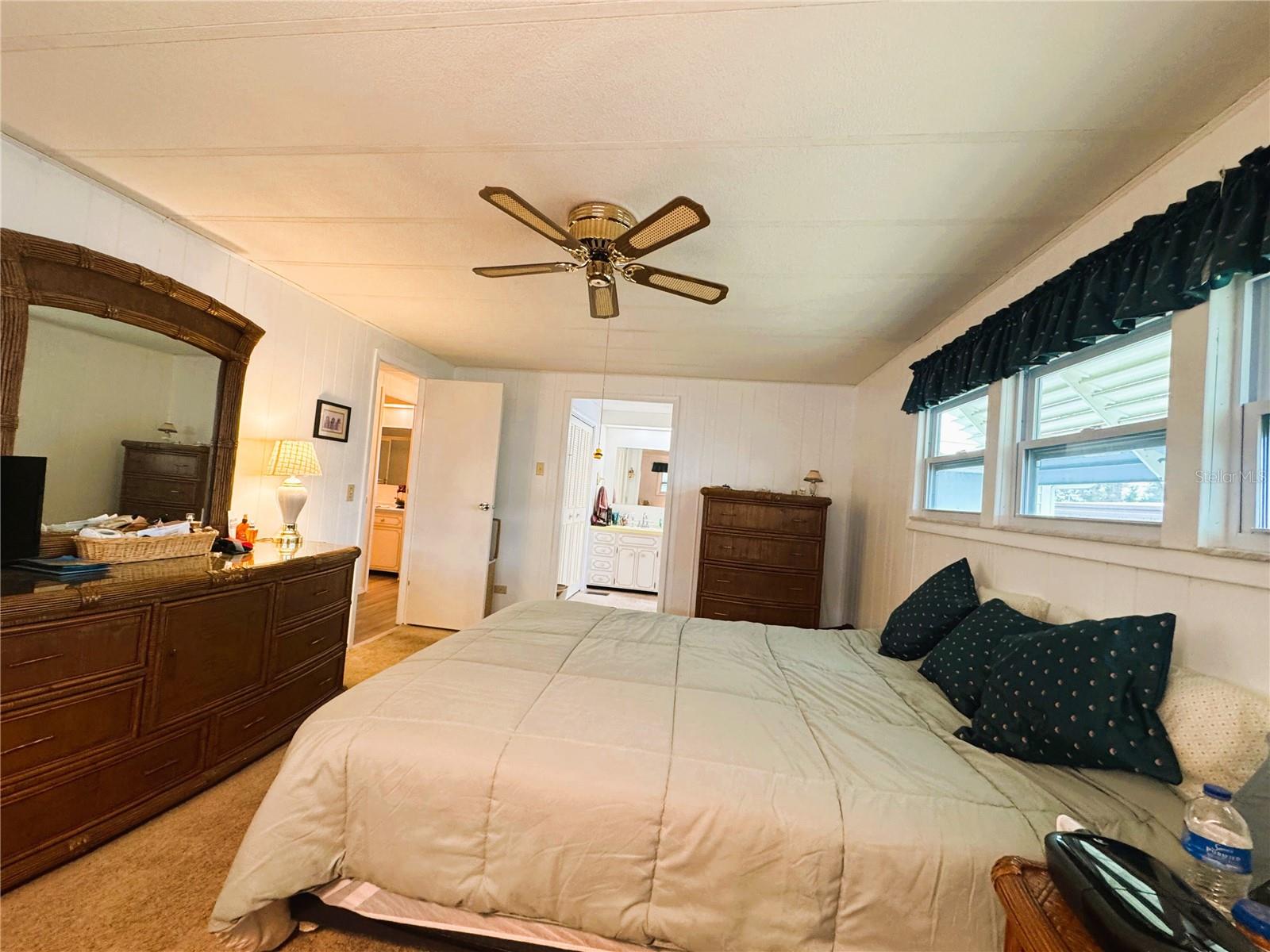 HAWTHORNE AT LEESBURG A COOP - Residential