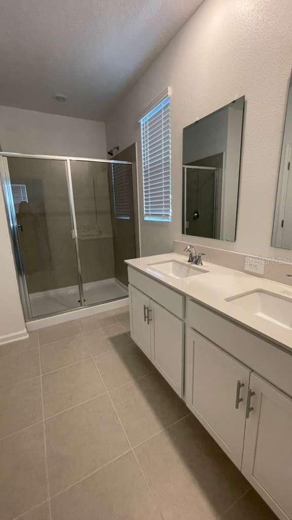 BRONSONS RIDGE 32S - Residential Lease