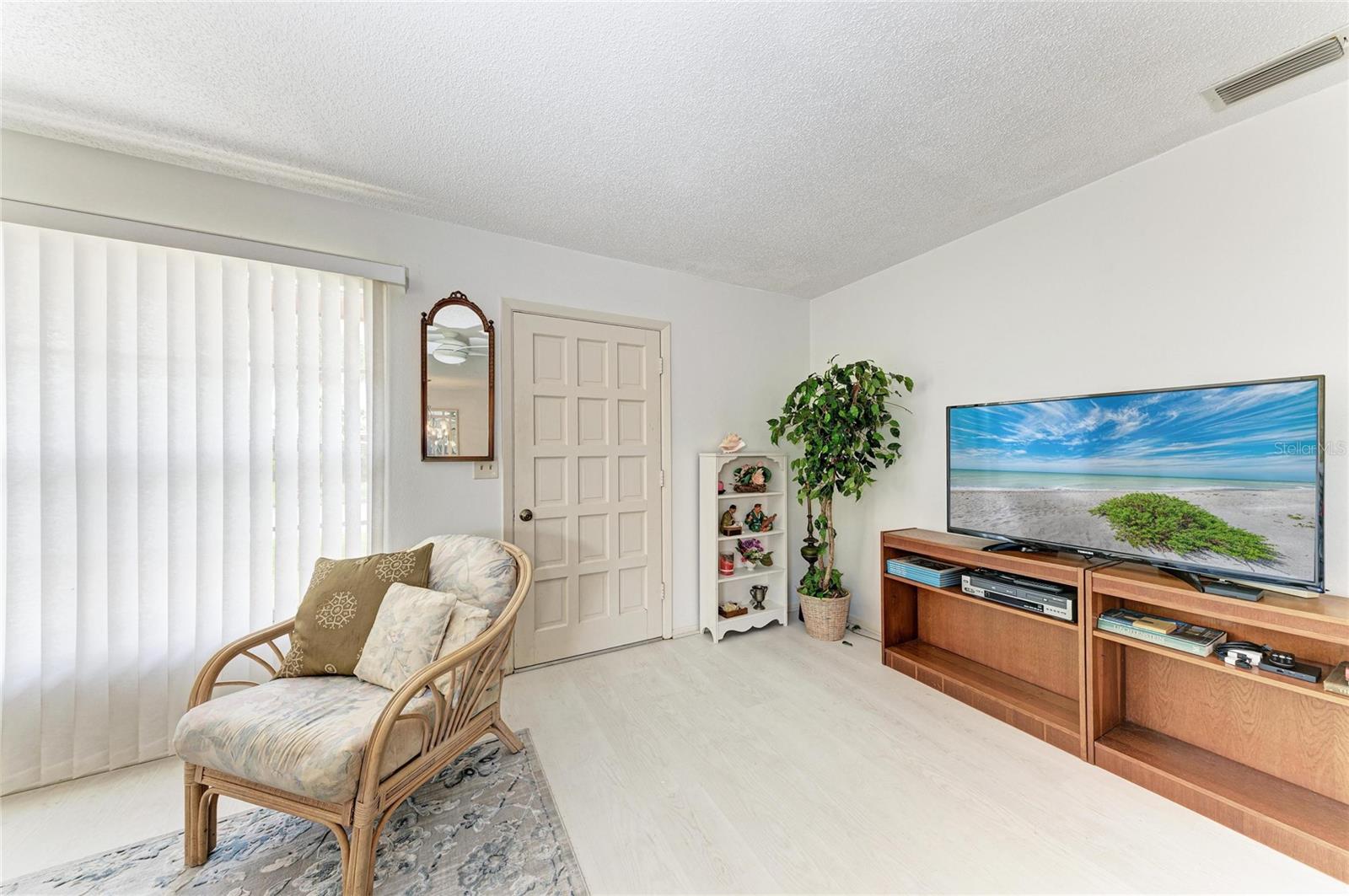 CAMBRIDGE VILLAGE - Residential