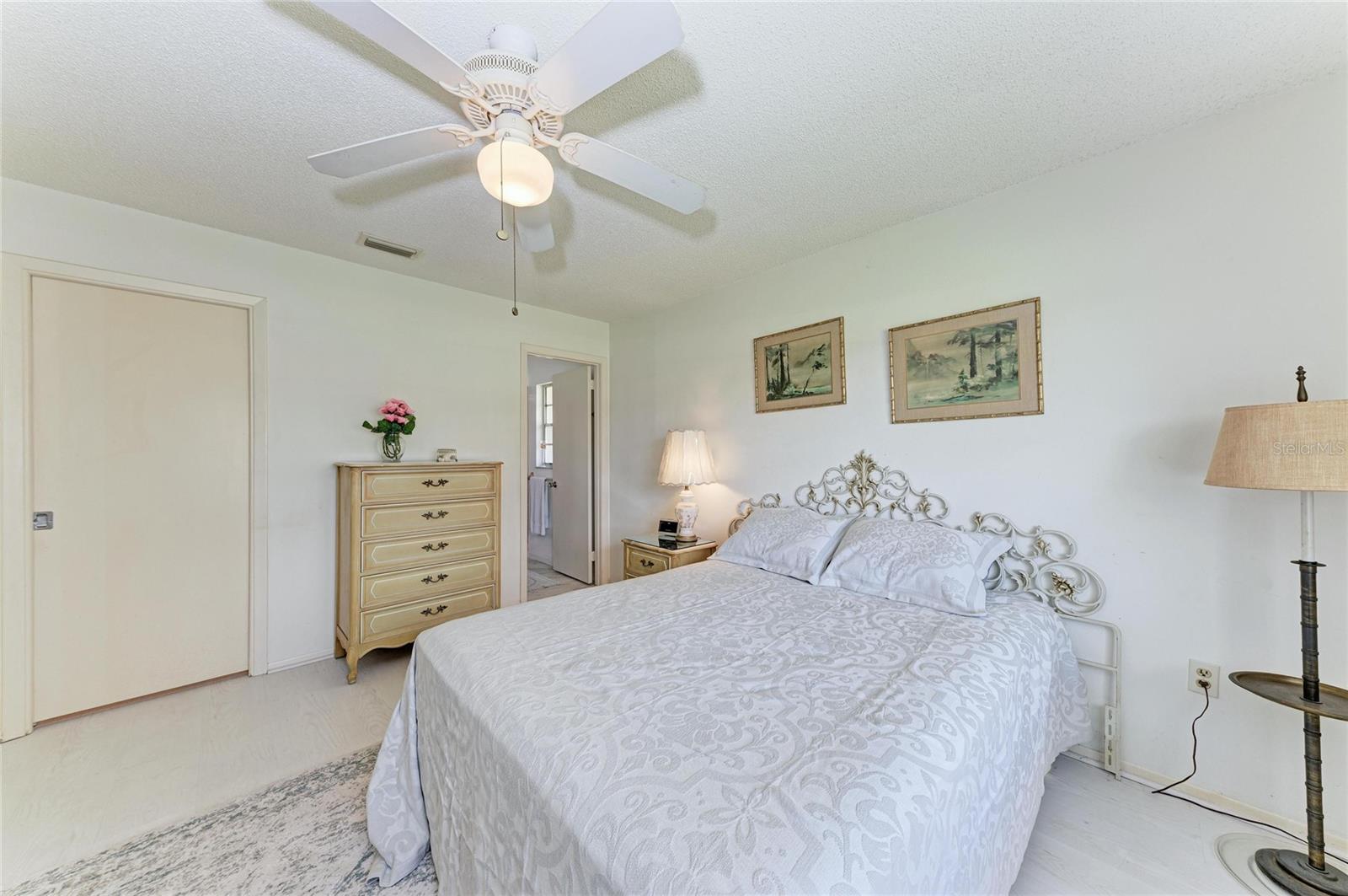 CAMBRIDGE VILLAGE - Residential