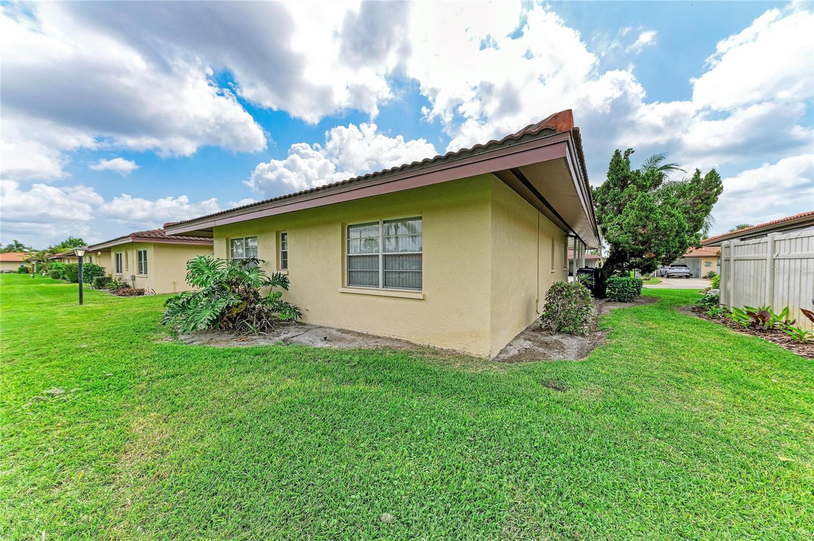 CAMBRIDGE VILLAGE - Residential