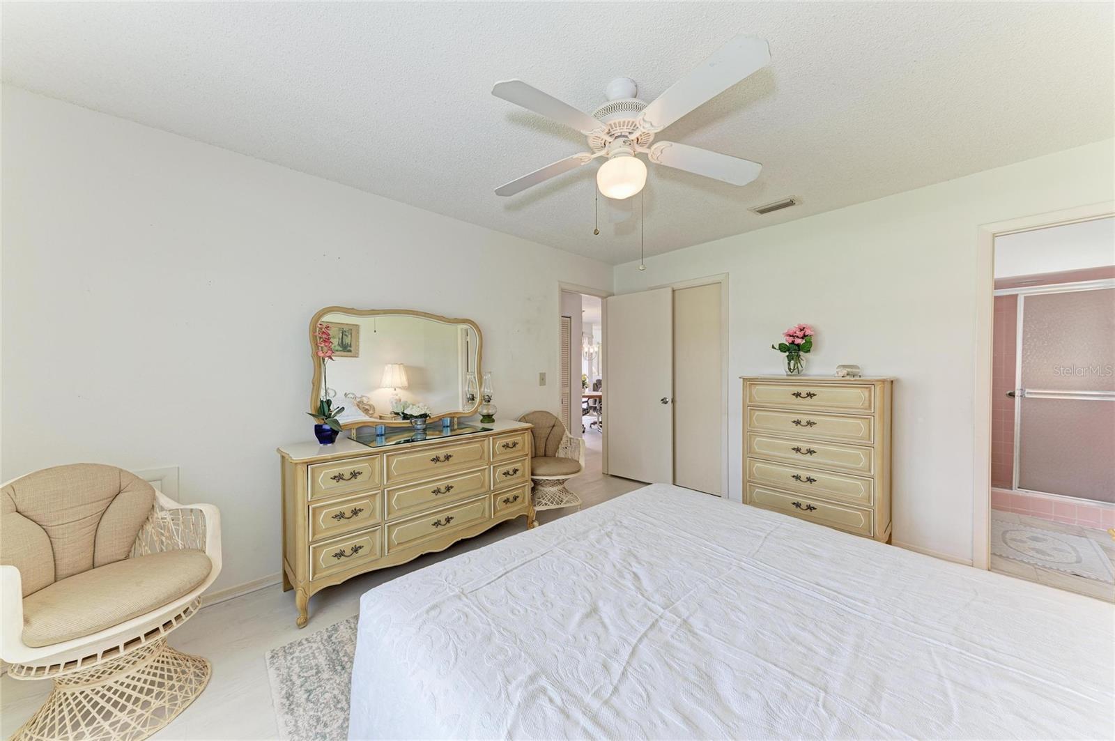 CAMBRIDGE VILLAGE - Residential