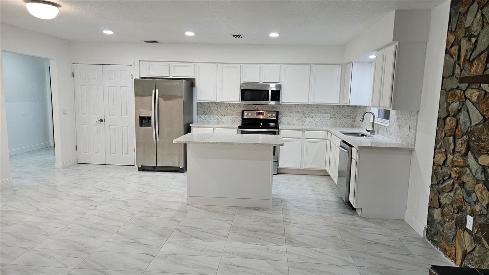 VIVA VILLAS - Residential