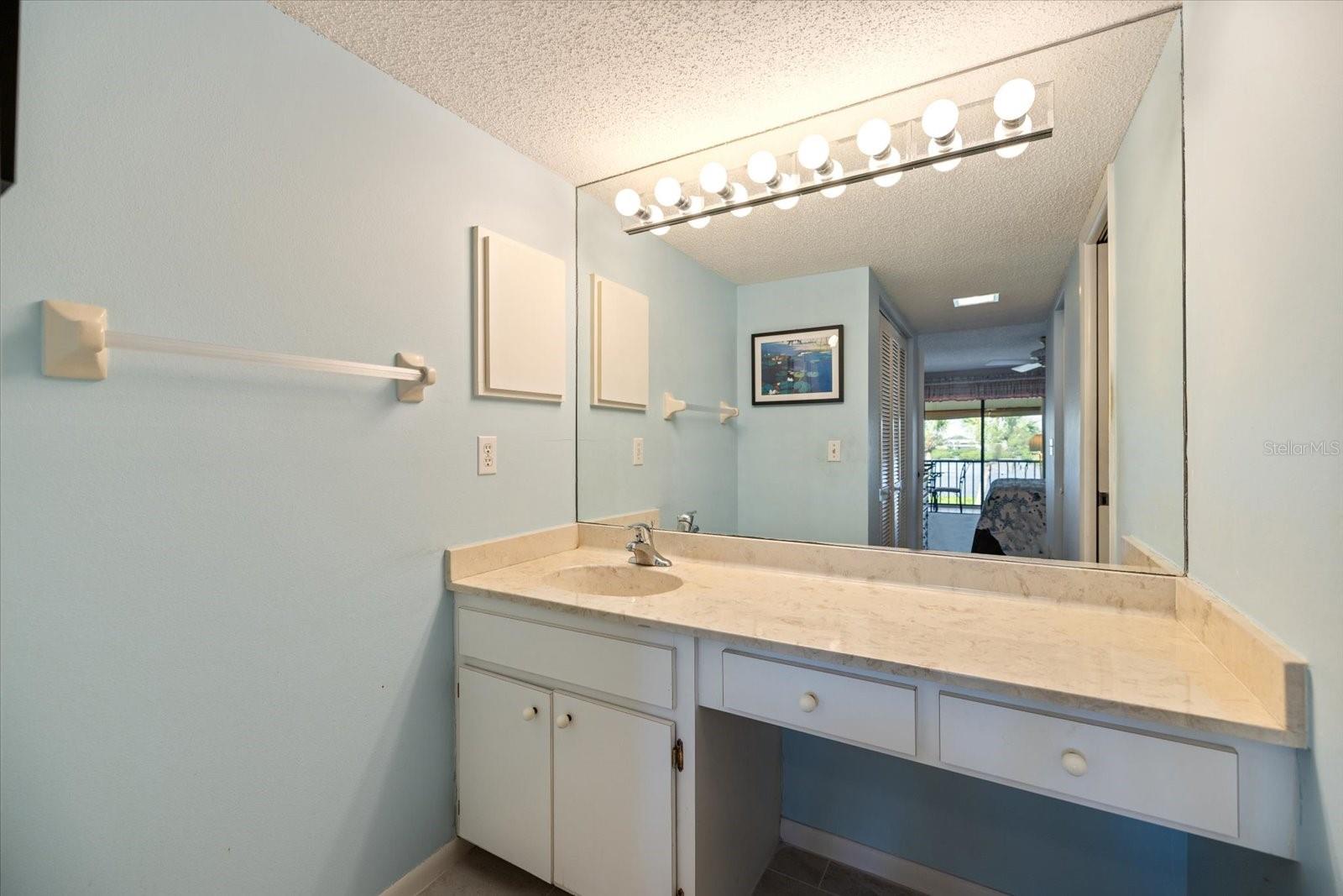 BIRD BAY II - Residential