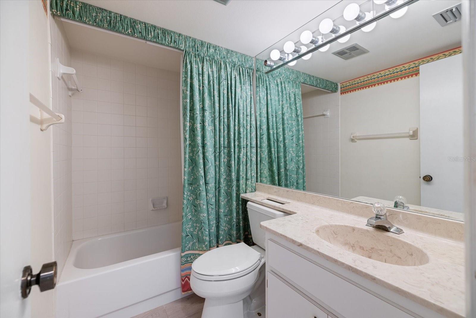 BIRD BAY II - Residential