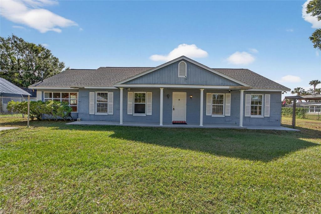 Photo of 9609 Starlite Drive, Riverview, FL 33578 (MLS # TB8446162)