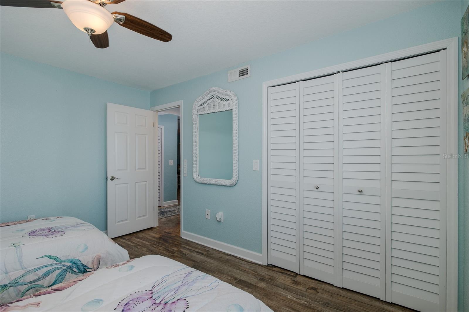 SAND PEBBLE POINTE CONDO 01 AMD 02 - Residential