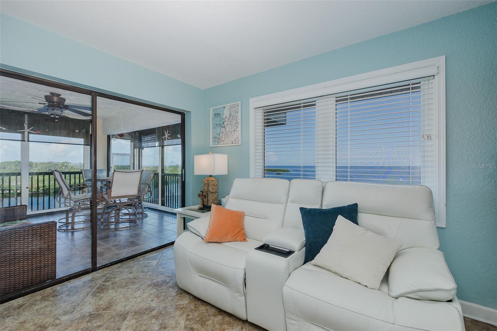 SAND PEBBLE POINTE CONDO 01 AMD 02 - Residential