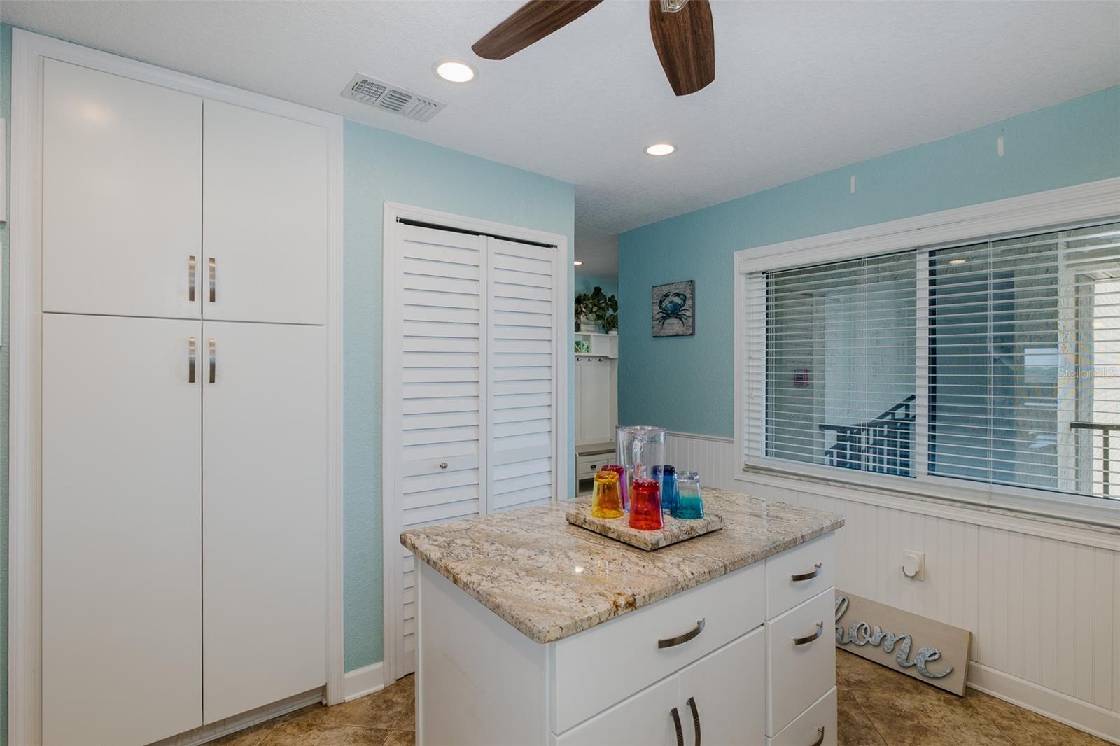 SAND PEBBLE POINTE CONDO 01 AMD 02 - Residential