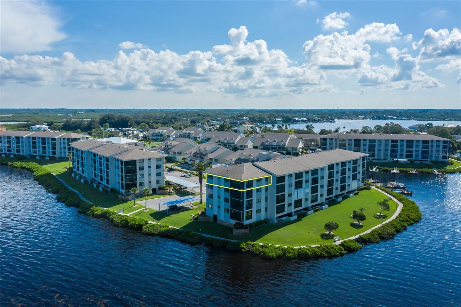 SAND PEBBLE POINTE CONDO 01 AMD 02 - Residential