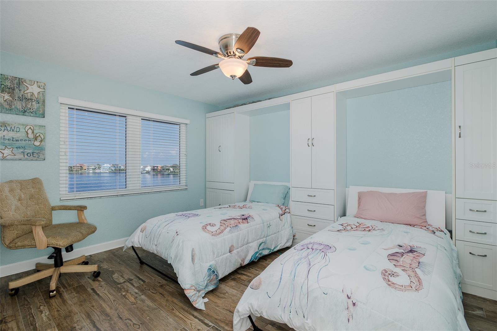 SAND PEBBLE POINTE CONDO 01 AMD 02 - Residential