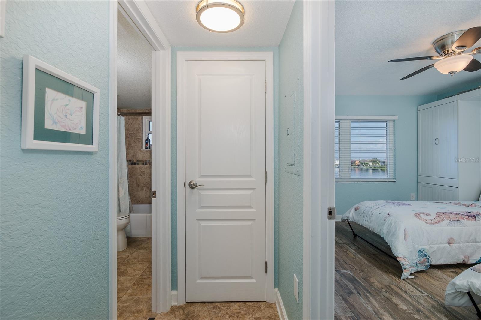 SAND PEBBLE POINTE CONDO 01 AMD 02 - Residential