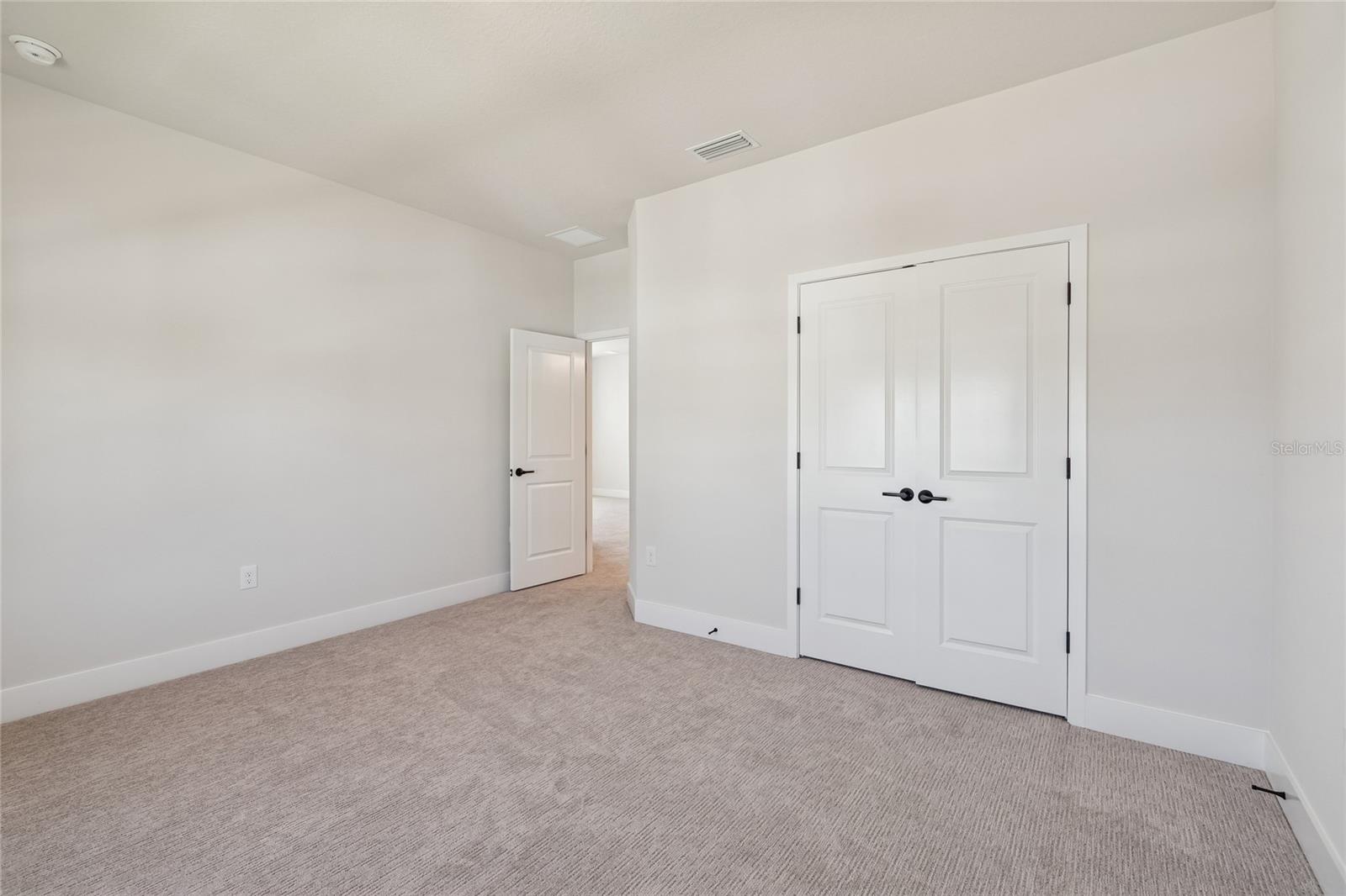 EMERALD LANDING AT WATERSIDE - Residential