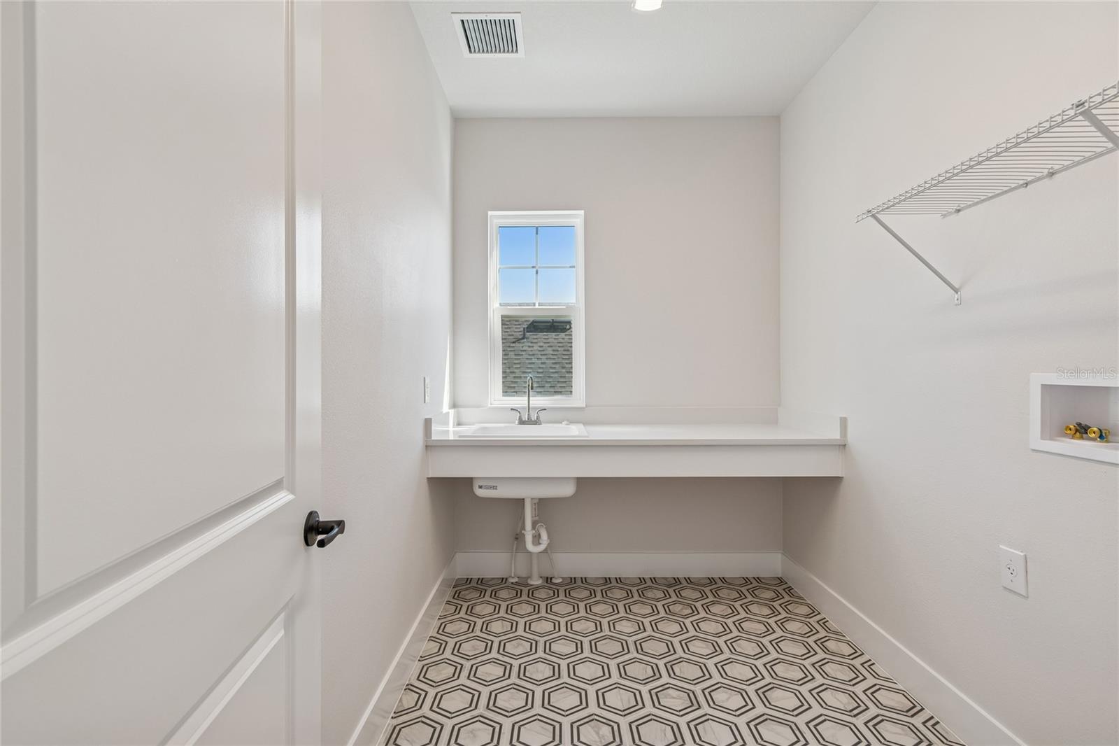 EMERALD LANDING AT WATERSIDE - Residential