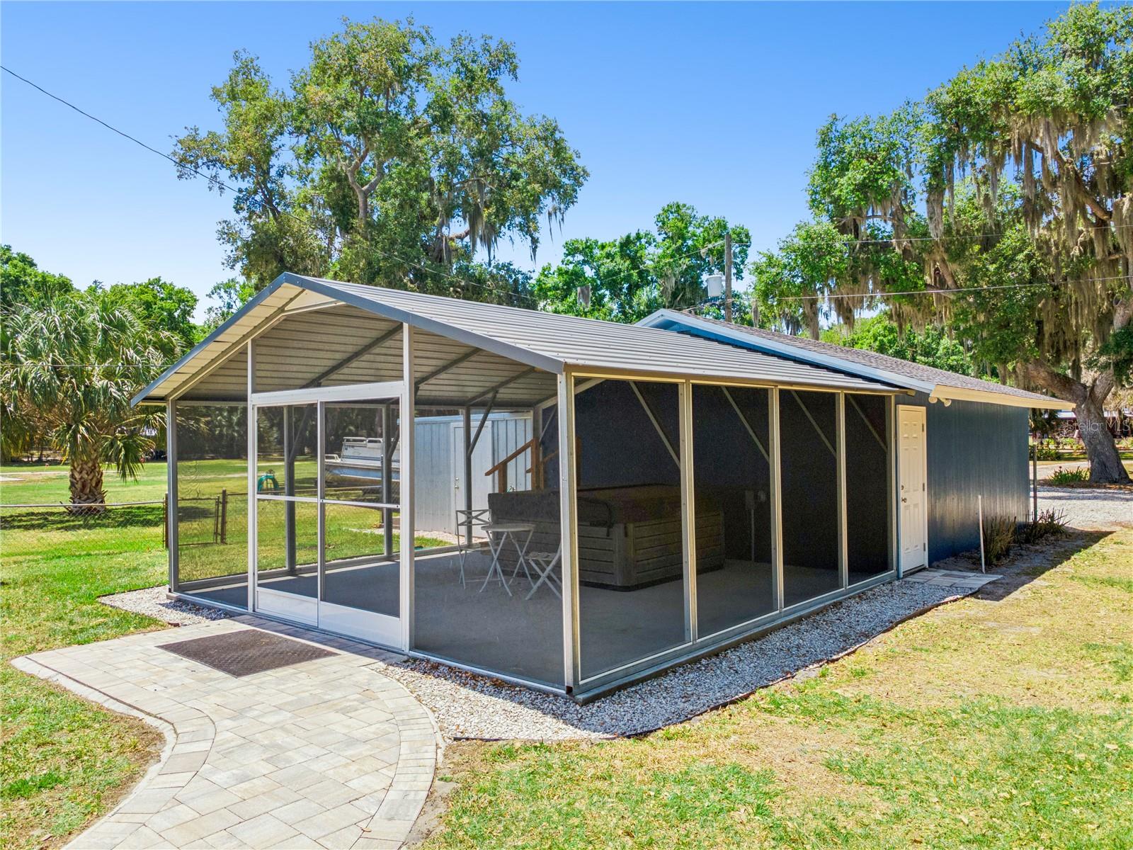TIOTIE BEACH ESTATES UNIT 1 - Residential