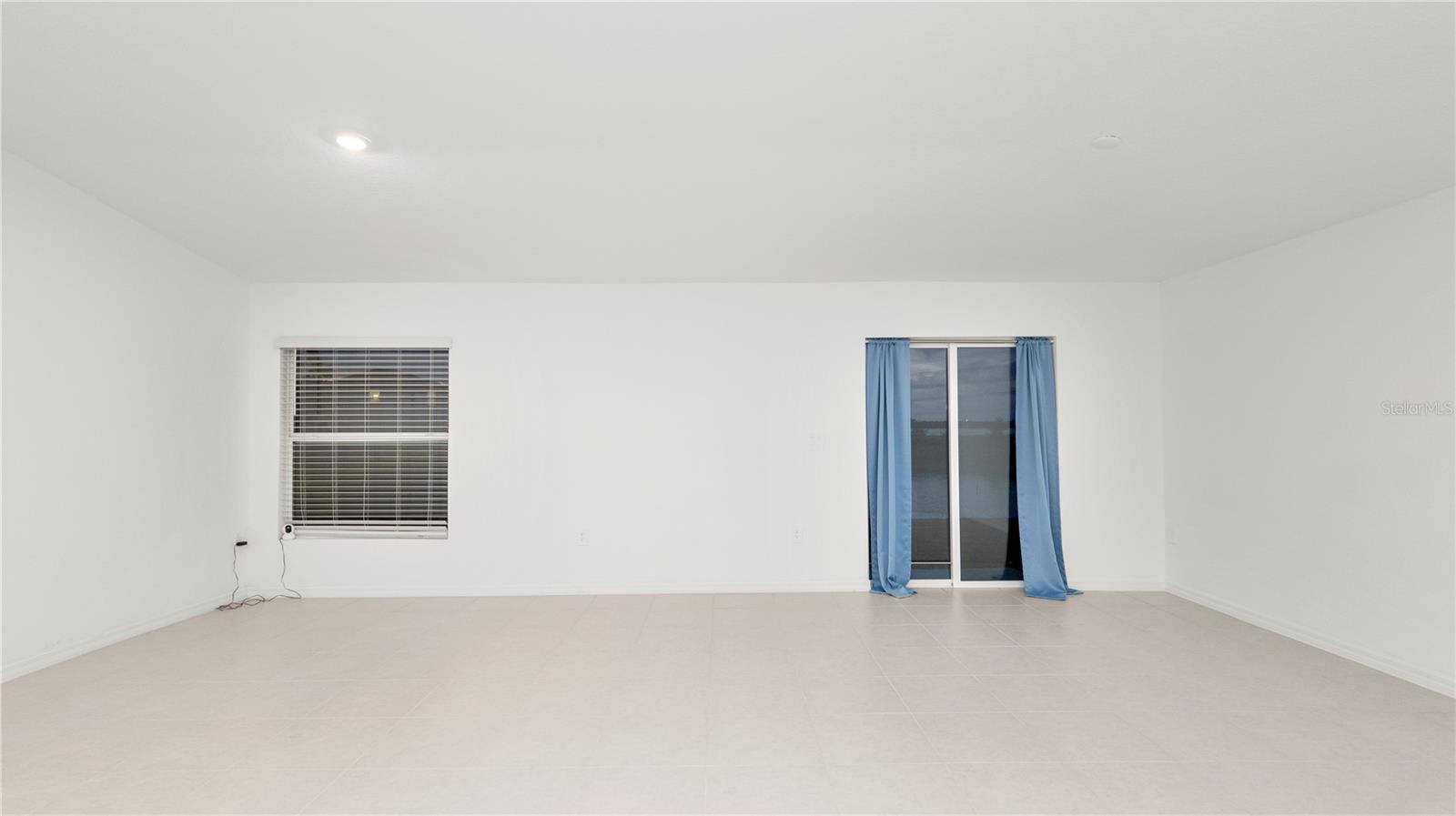 CYPRESS POINT AT LAKE PARKER MANORS - Residential