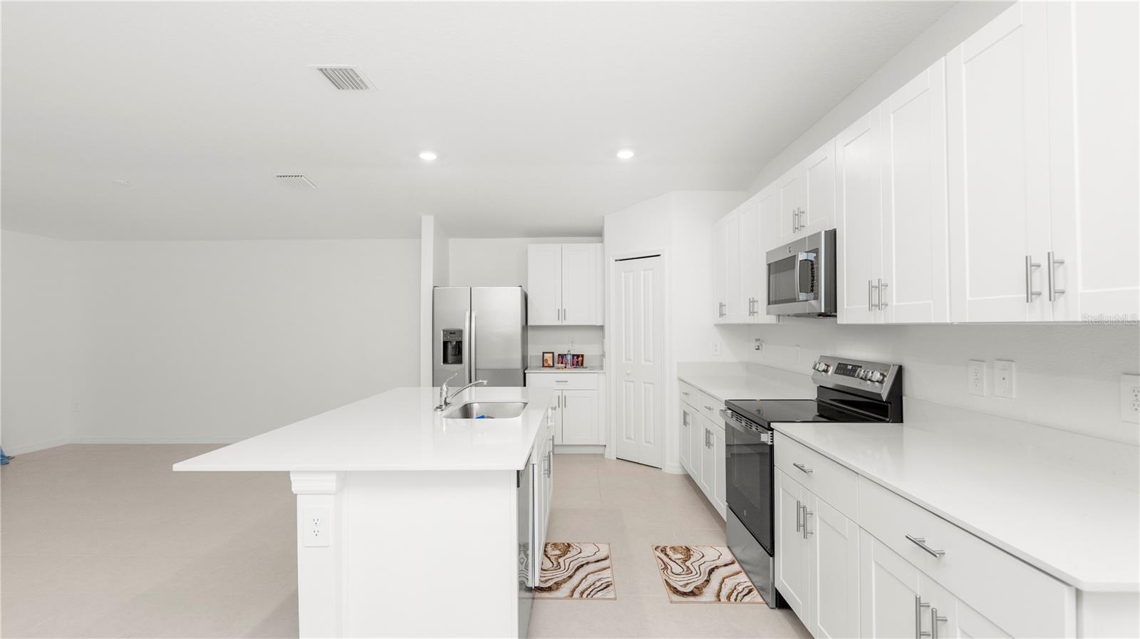 CYPRESS POINT AT LAKE PARKER MANORS - Residential