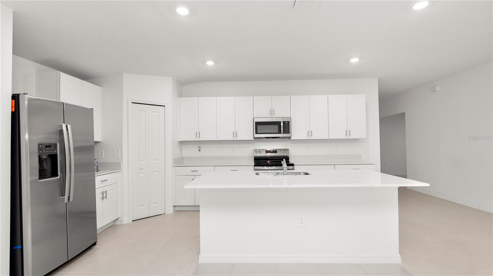 CYPRESS POINT AT LAKE PARKER MANORS - Residential