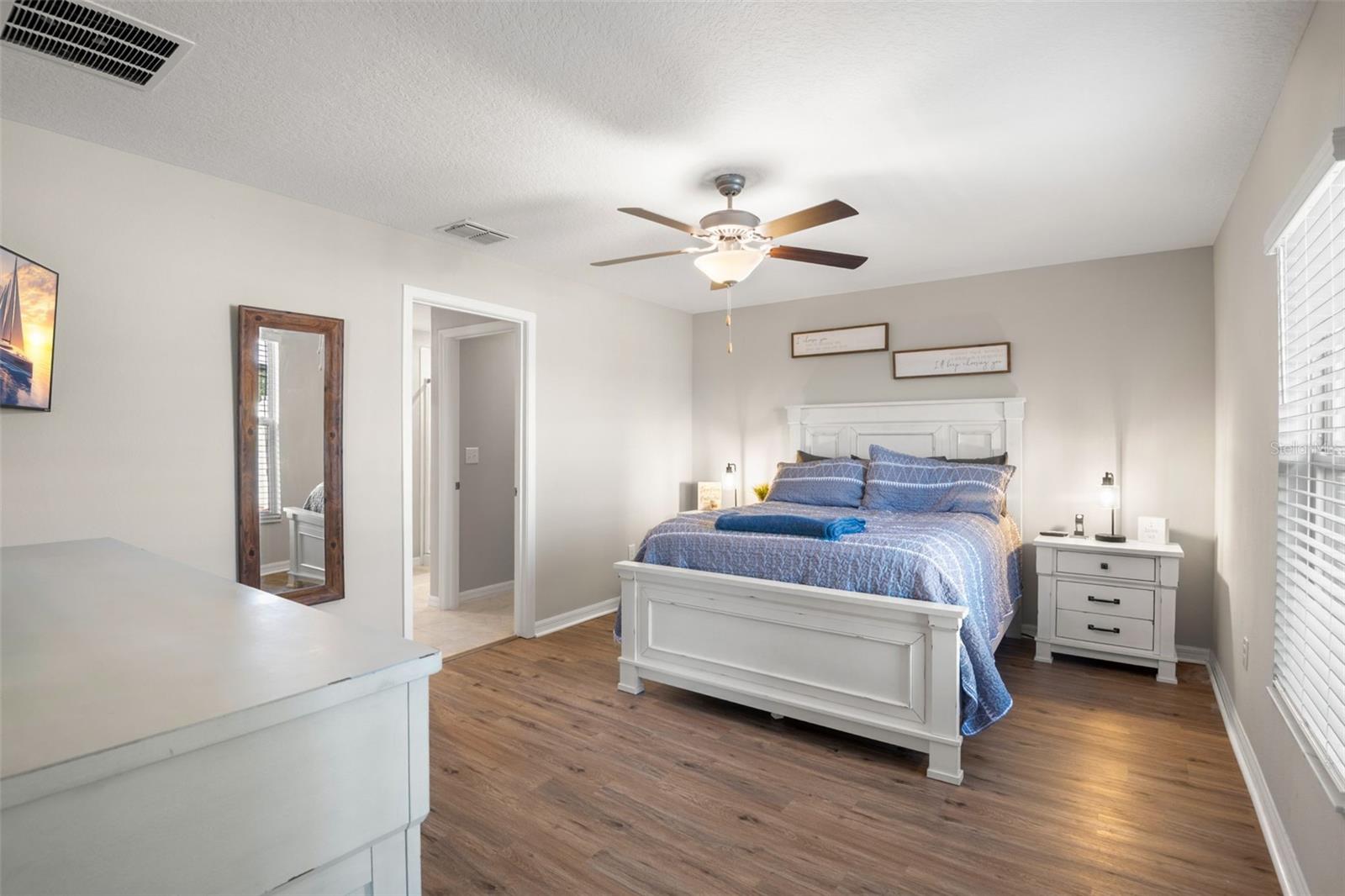 LAKESIDE PH 4 - Residential