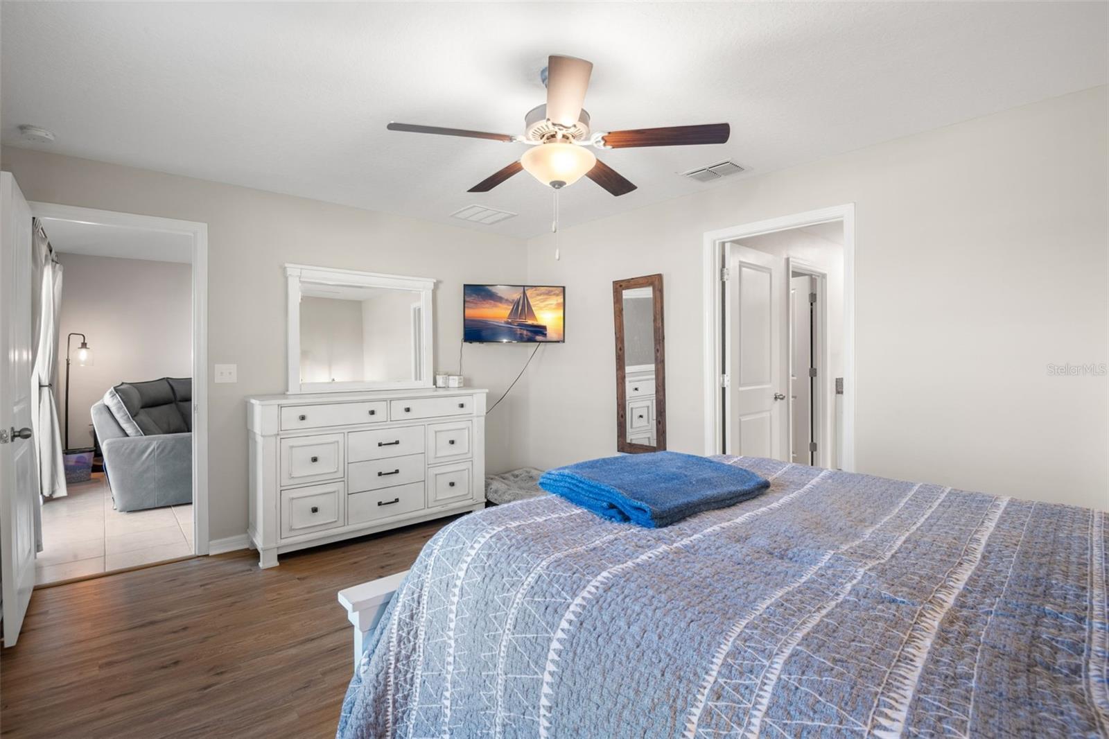 LAKESIDE PH 4 - Residential