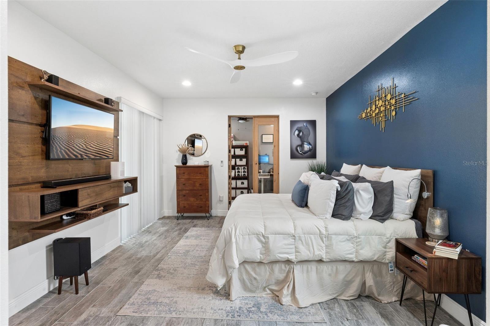 BELLALAGO PH 4P - Residential