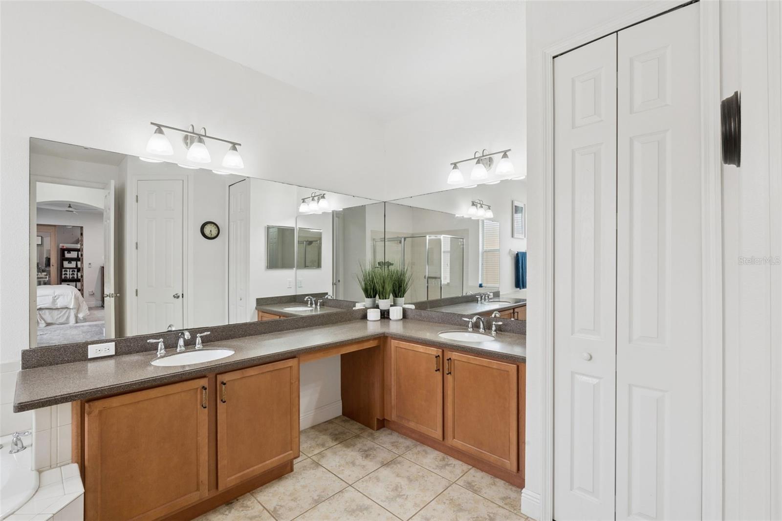 BELLALAGO PH 4P - Residential