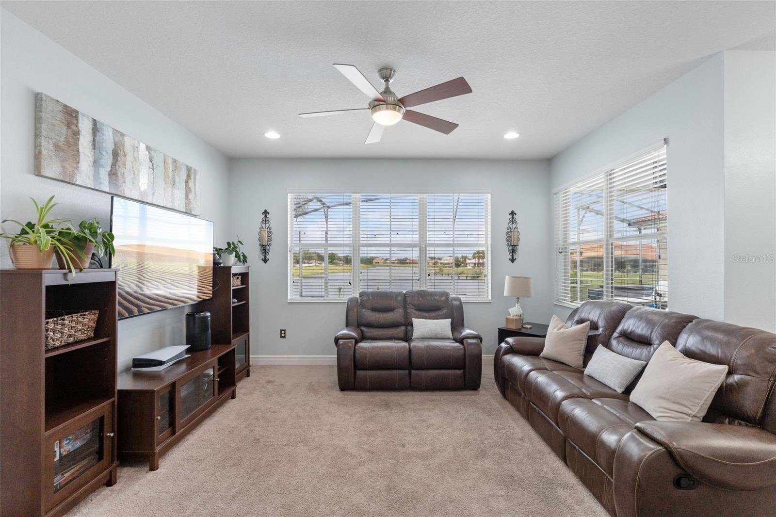 BELLALAGO PH 4P - Residential