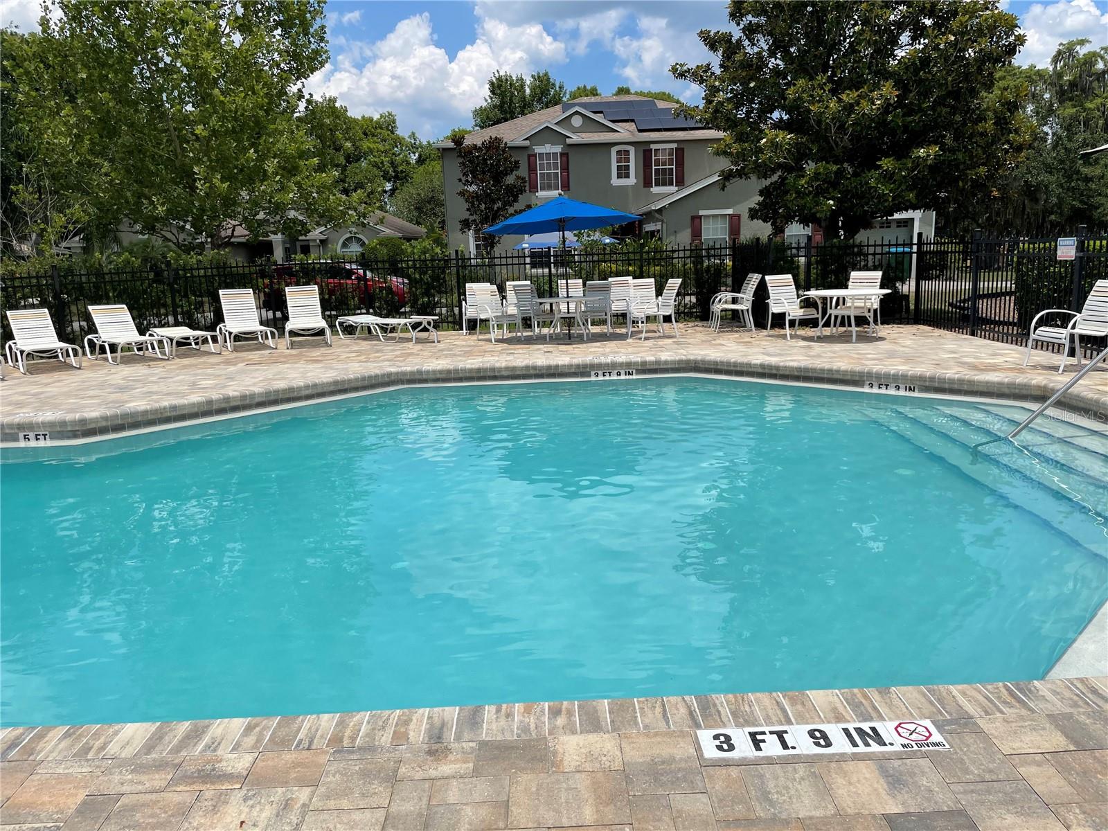 PARKSTONE UNIT 4 - Residential Lease