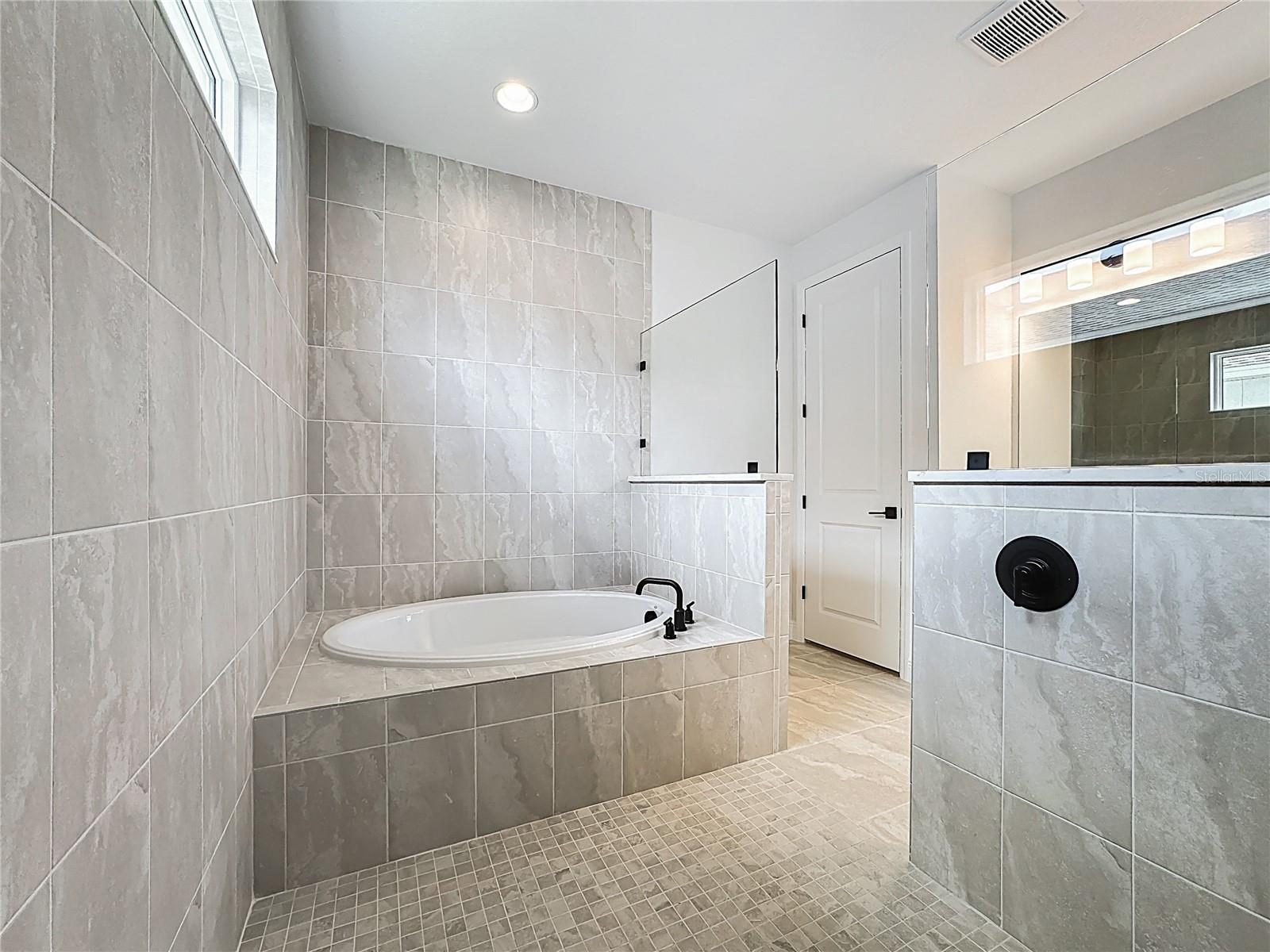CROSS CREEK PH I-D - Residential