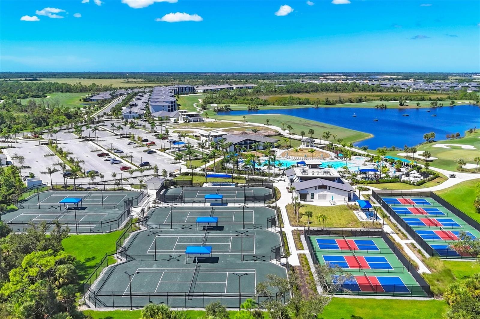 WELLEN PARK GOLF & COUNTRY CLUB - Residential