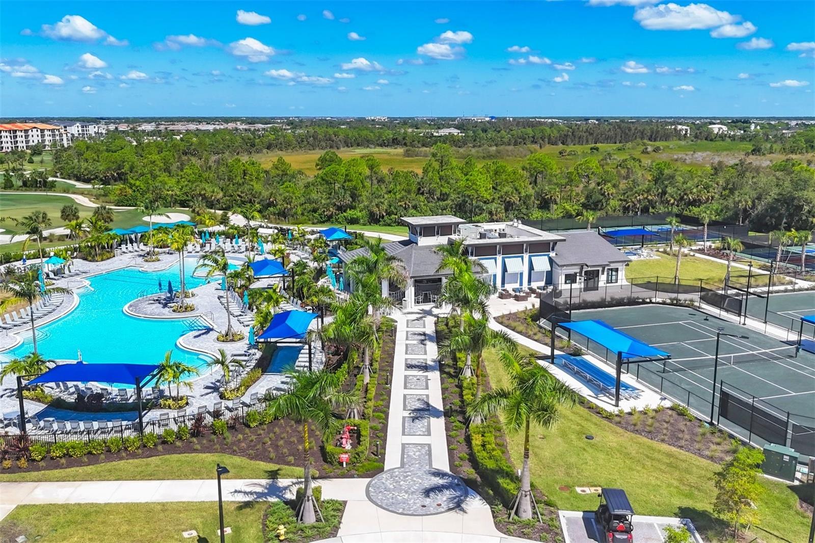 WELLEN PARK GOLF & COUNTRY CLUB - Residential