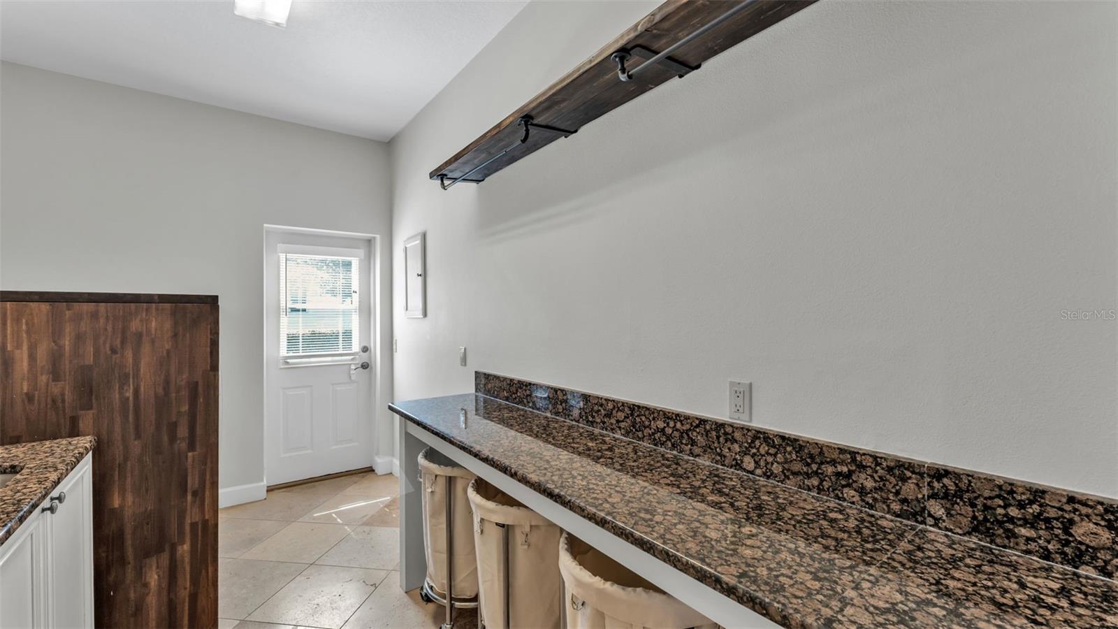 HIGHLANDS-BY-THE-LAKE PH 01 & PH 02 - Residential