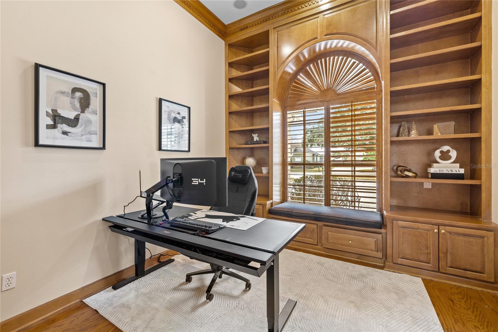 BURLINGTON OAKS / HEATHROW - Residential