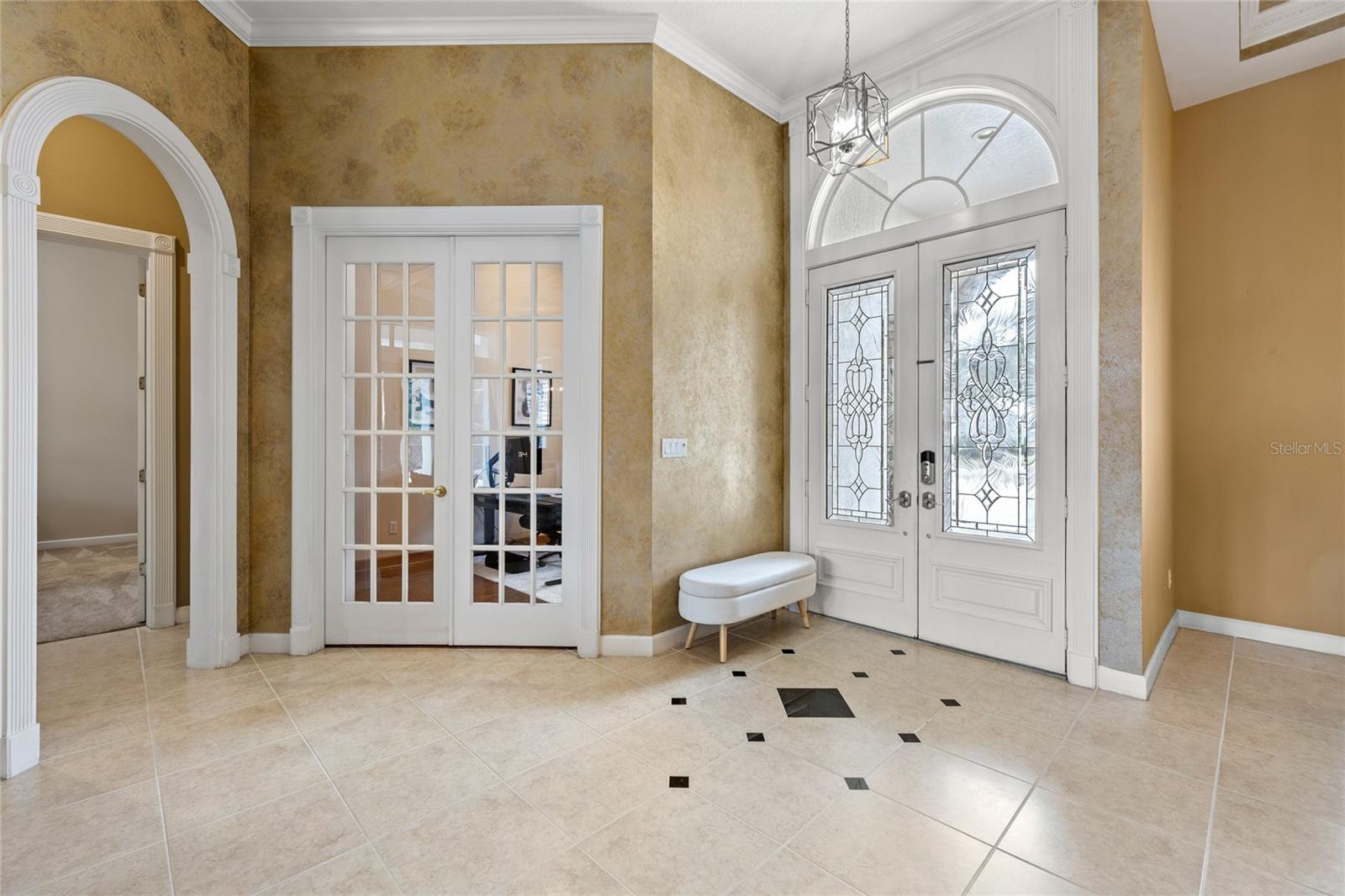 BURLINGTON OAKS / HEATHROW - Residential