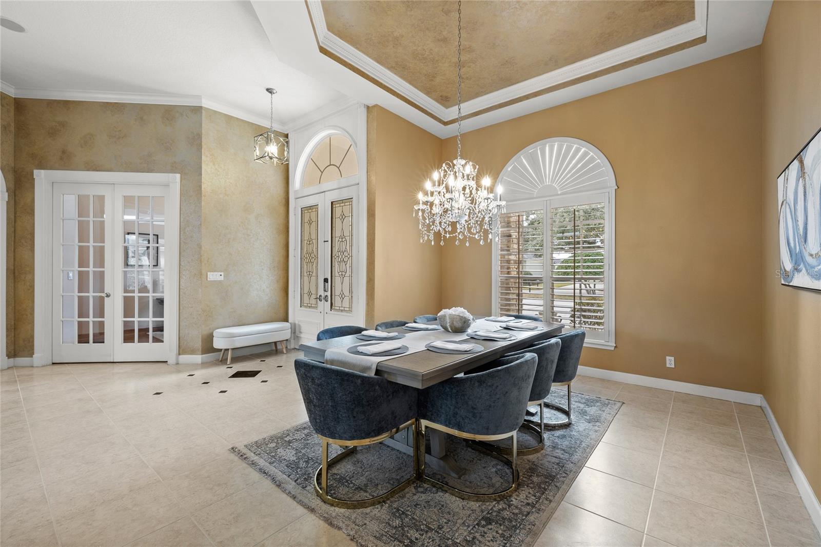 BURLINGTON OAKS / HEATHROW - Residential