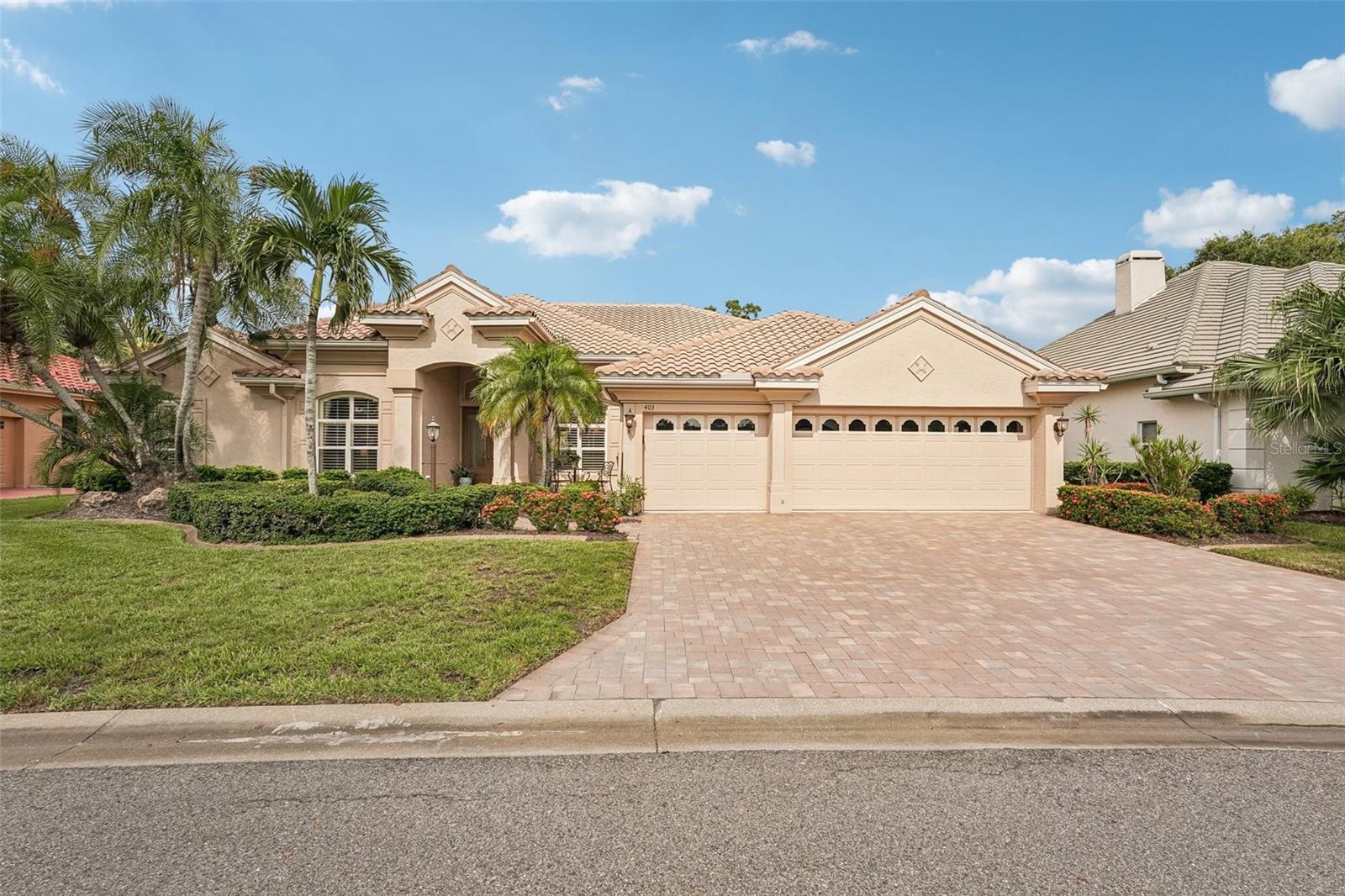Search Properties for Sale 1 403 LANSBROOK DRIVE