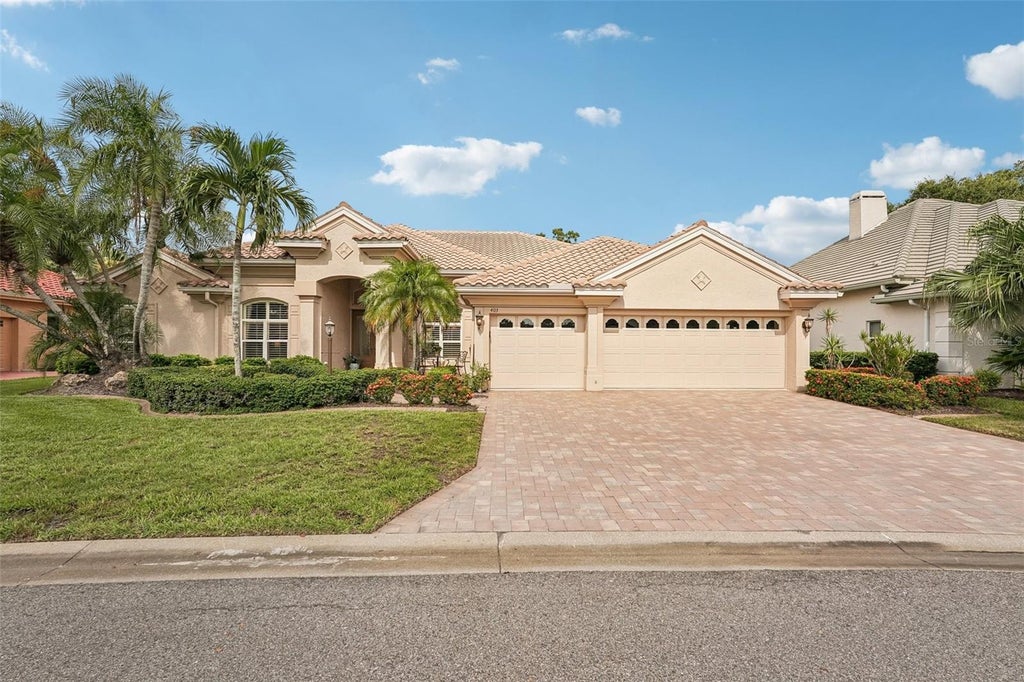 Photo of 403 Lansbrook Drive, Venice, FL 34292 (MLS # A4702444)