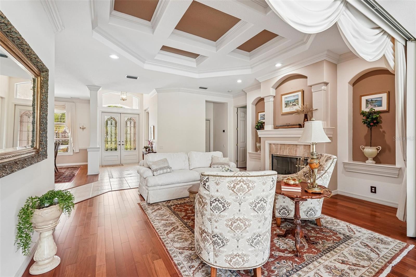 Search Properties for Sale 3 403 LANSBROOK DRIVE