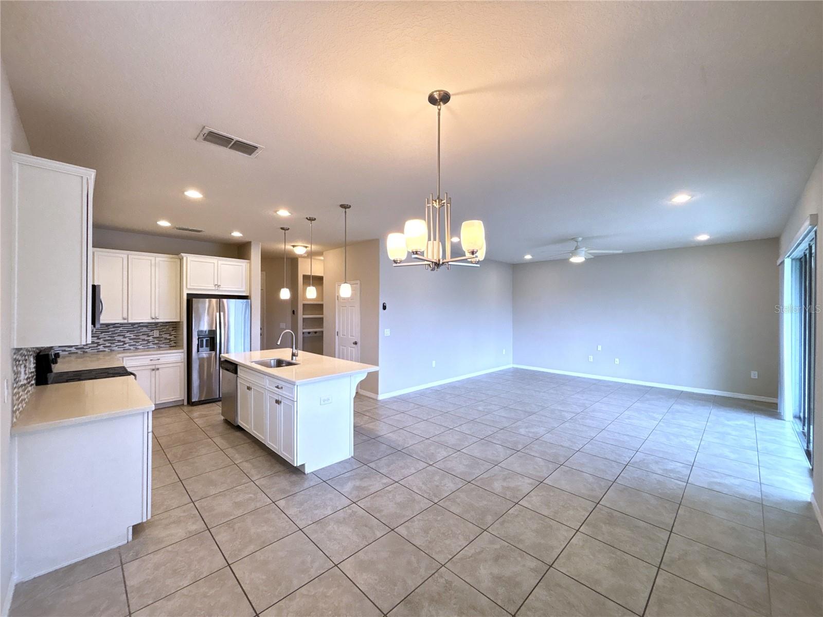 TAPESTRY PH 4 - Residential