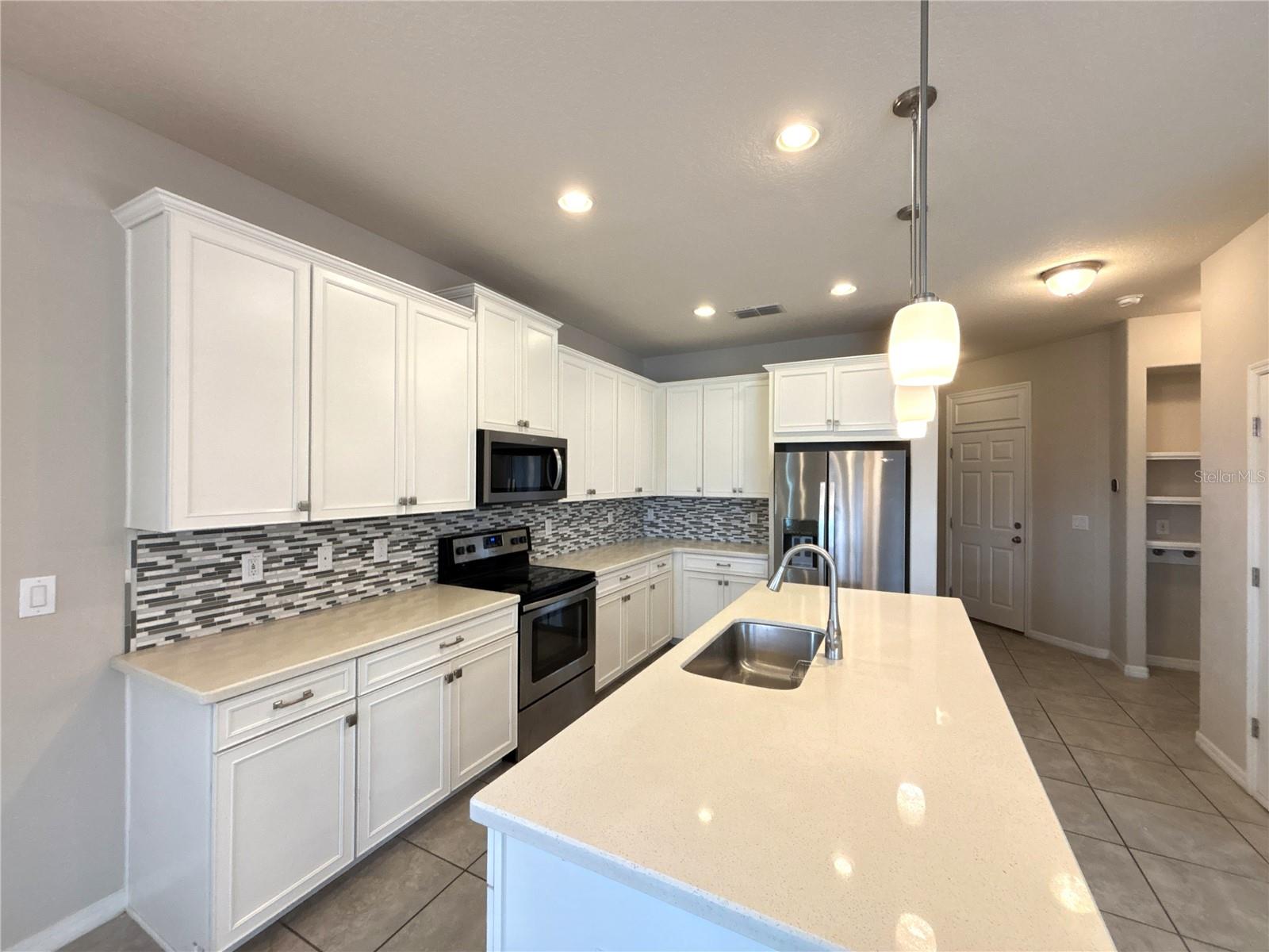 TAPESTRY PH 4 - Residential