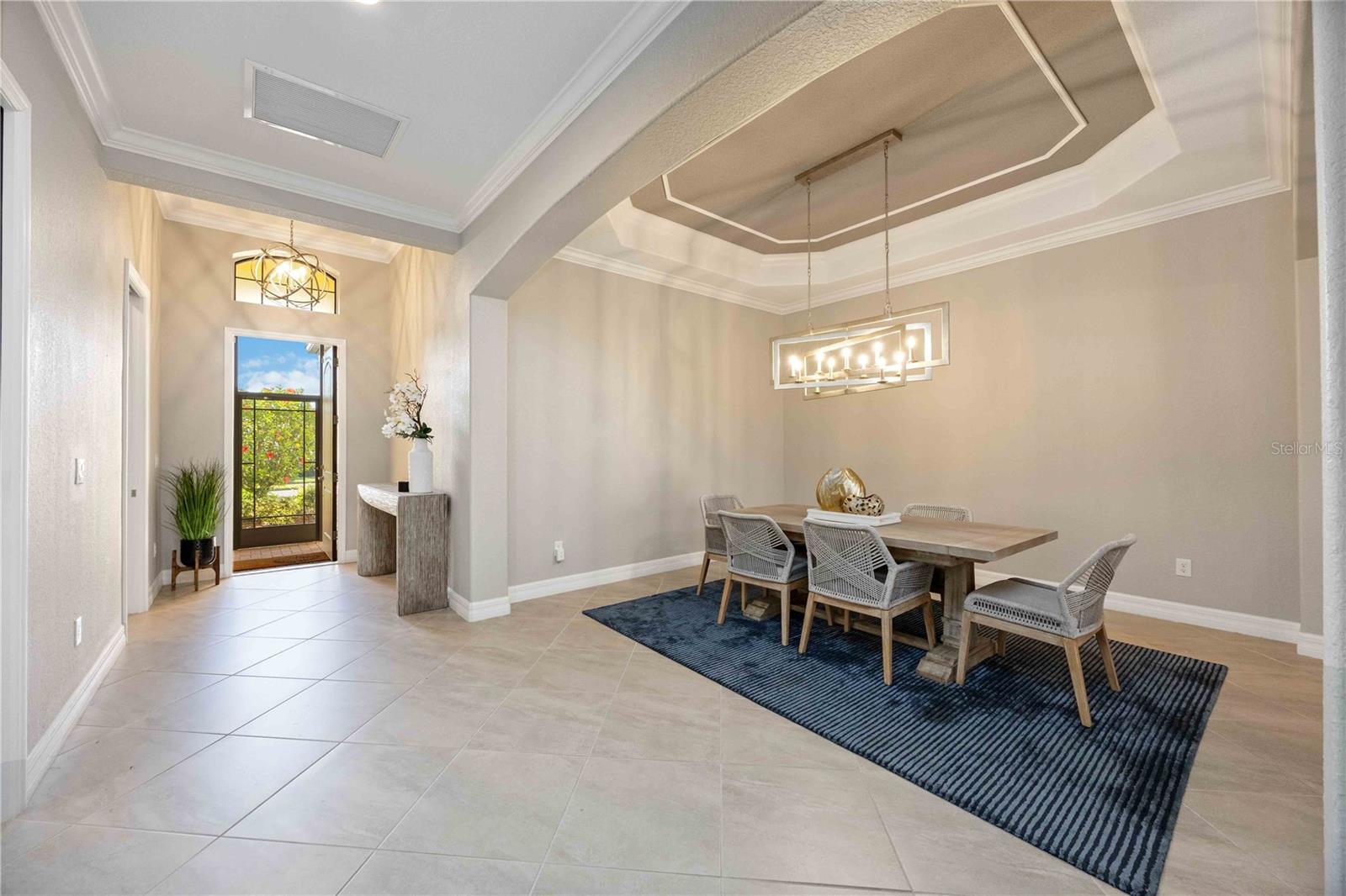 SARASOTA NATIONAL - Residential