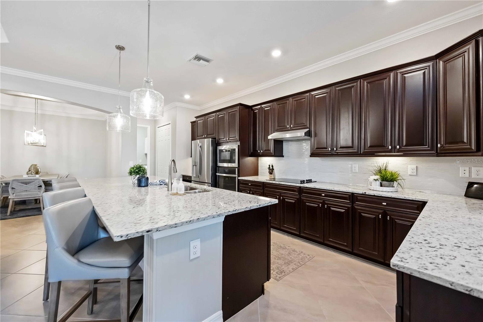 SARASOTA NATIONAL - Residential