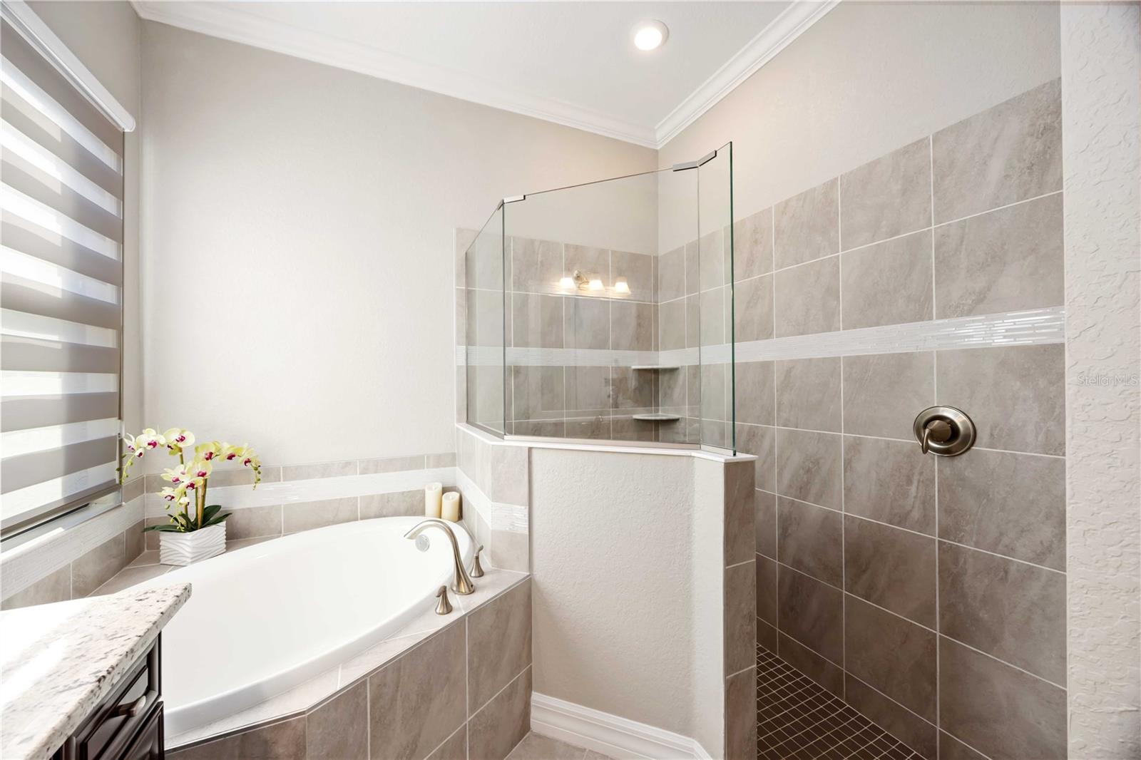 SARASOTA NATIONAL - Residential